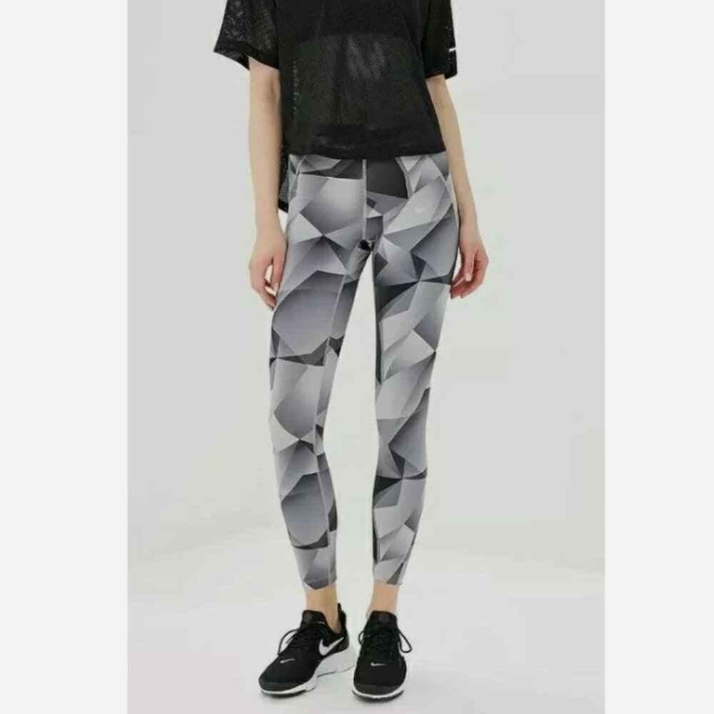 Nike Dri Fit Leggings Medium